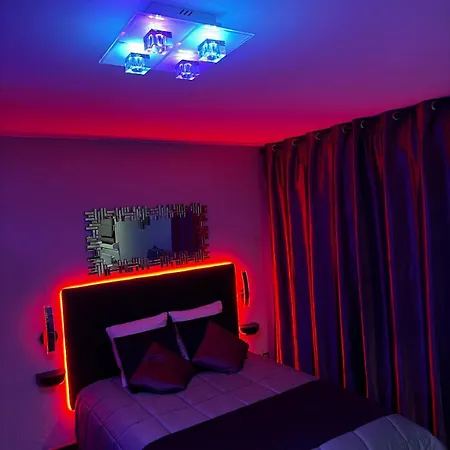 La Douce Parenthese Apartment *